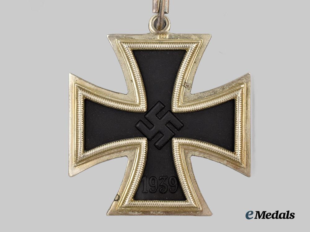 germany,_federal_republic._a_knight’s_cross_of_the_iron_cross,_exhibition_example_by_rudolf_souval,_c.1965___m_n_c3790