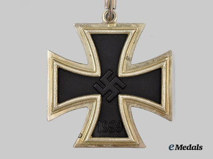 germany,_federal_republic._a_knight’s_cross_of_the_iron_cross,_exhibition_example_by_rudolf_souval,_c.1965___m_n_c3790