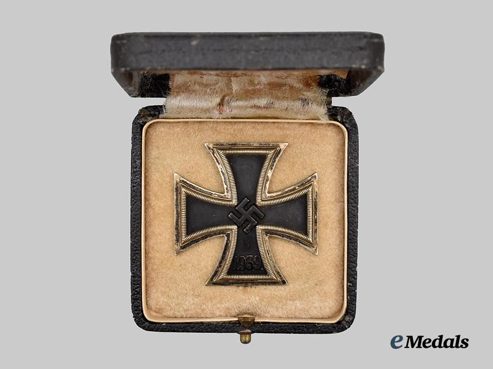 germany,_wehrmacht._a1939_iron_cross_i_class,_with_case,_by_klein&_quenzer___m_n_c3812