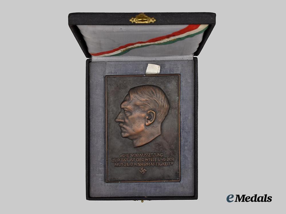 germany,_n_s_d_a_p._an_a_h_presentation_plaque,_with_case,_from_the_mayor_of_klagenfurt___m_n_c3875