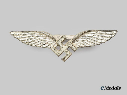 germany,_luftwaffe._a_rare_civil_radio_operator_badge,_by_c._e._juncker___m_n_c3905