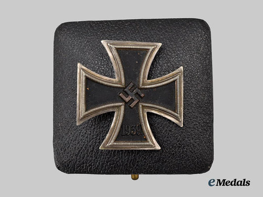 germany,_wehrmacht._a1939_iron_cross_i_class,_with_case,_by_gebrüder_godet___m_n_c3913