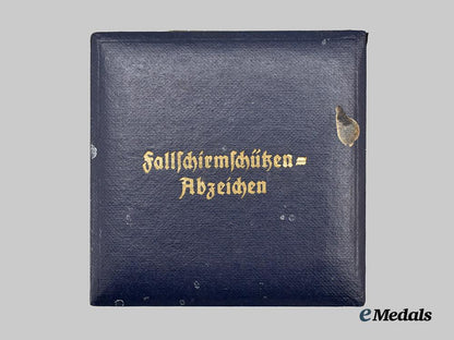 germany,_luftwaffe._a_fallschirmjäger_badge,_with_case,_by_imme&_sohn___m_n_c3936