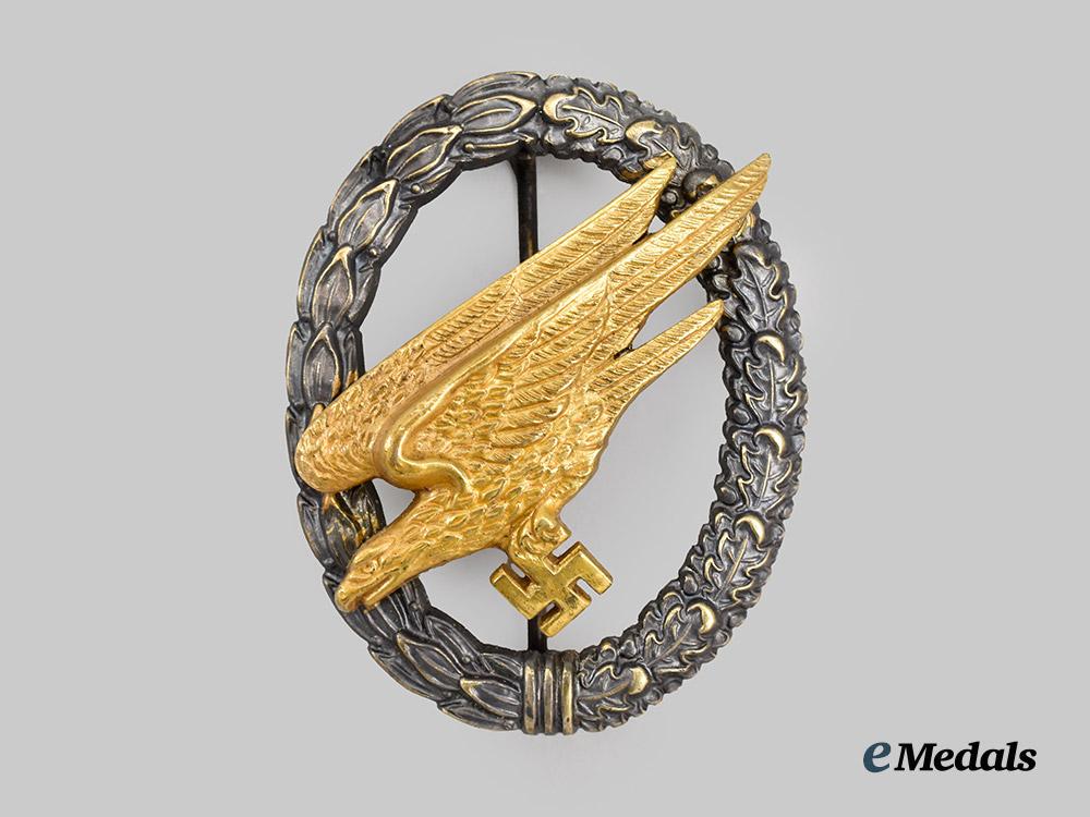 germany,_luftwaffe._a_fallschirmjäger_badge,_with_case,_by_imme&_sohn___m_n_c3939
