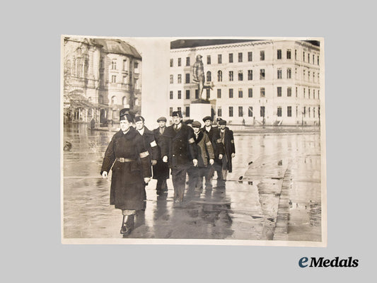 czechoslovakia,_republic._a_pre-_w_w2_photograph_from_the_occupation_of_czechoslovakia,_march14th1939___m_n_c3949