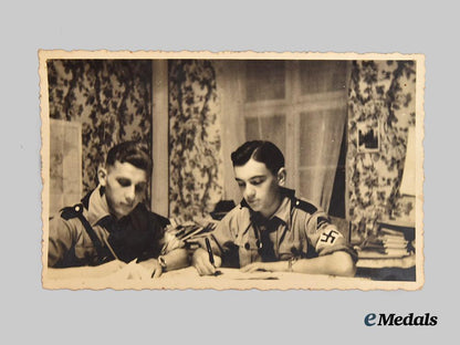 croatia,_independent_state._a_lot_of_eight_photographs_of_croatian_military_men,_c.1941-45___m_n_c3961