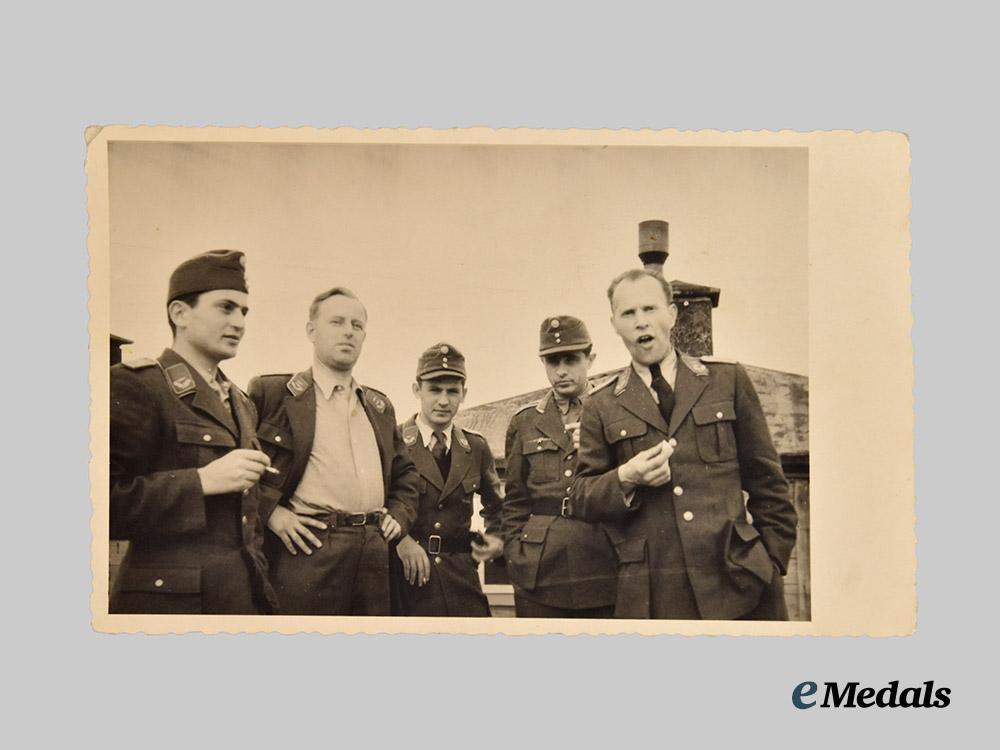 croatia,_independent_state._a_lot_of_eight_photographs_of_croatian_military_men,_c.1941-45___m_n_c3965