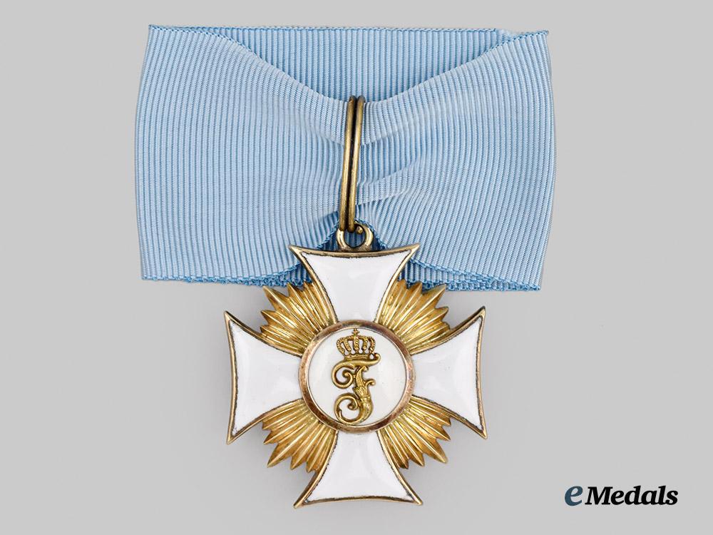 württemberg,_kingdom._a_friedrich_order_in_gold,_i_class_knight's_cross,_c.1900___m_n_c3969