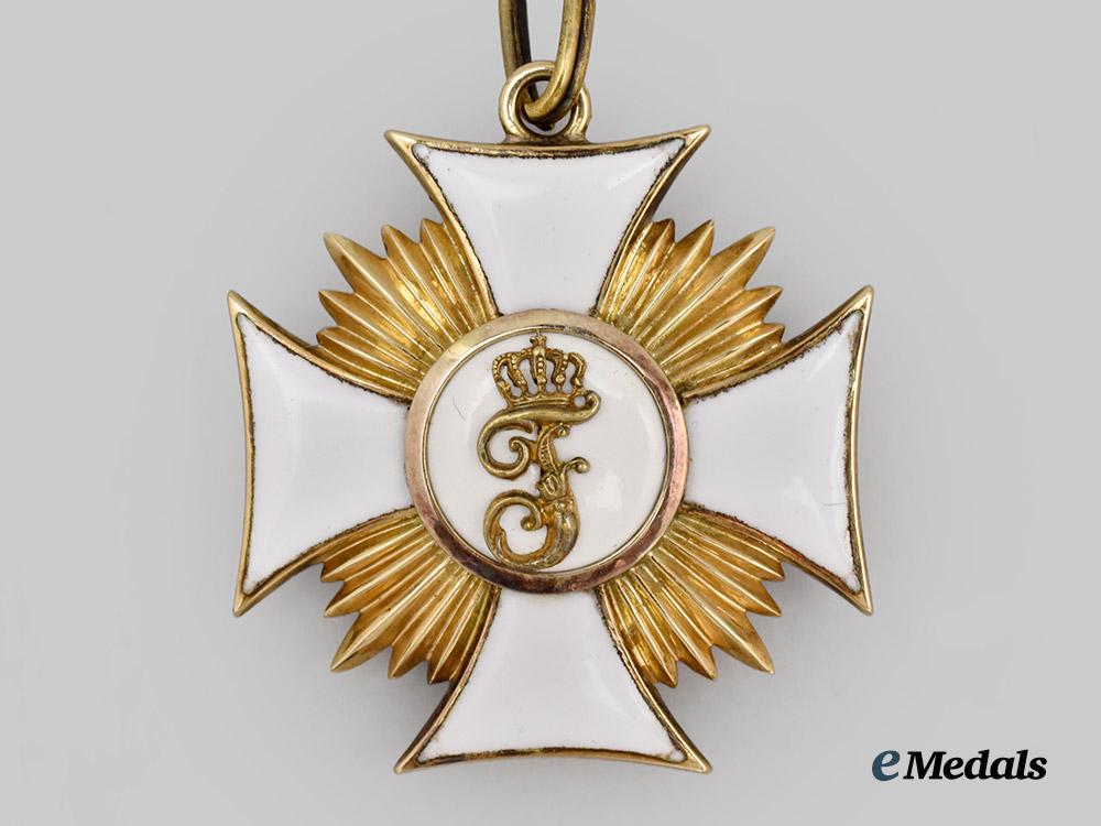 württemberg,_kingdom._a_friedrich_order_in_gold,_i_class_knight's_cross,_c.1900___m_n_c3974