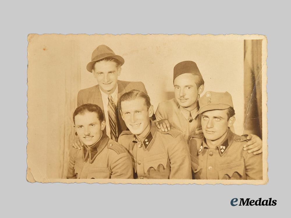 croatia,_independent_state._a_lot_of_eight_photographs_of_croatian_military_men,_c.1941-45___m_n_c3990