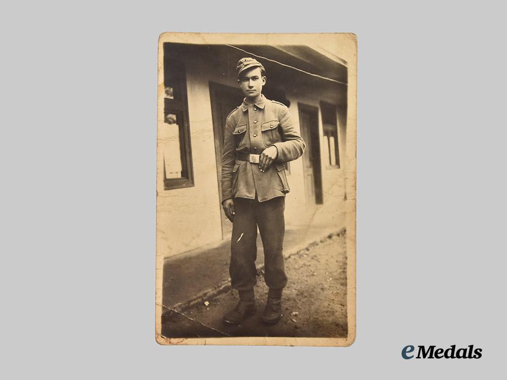 croatia,_independent_state._a_lot_of_six_photographs_of_croatian_troops,_c.1941-45___m_n_c4017