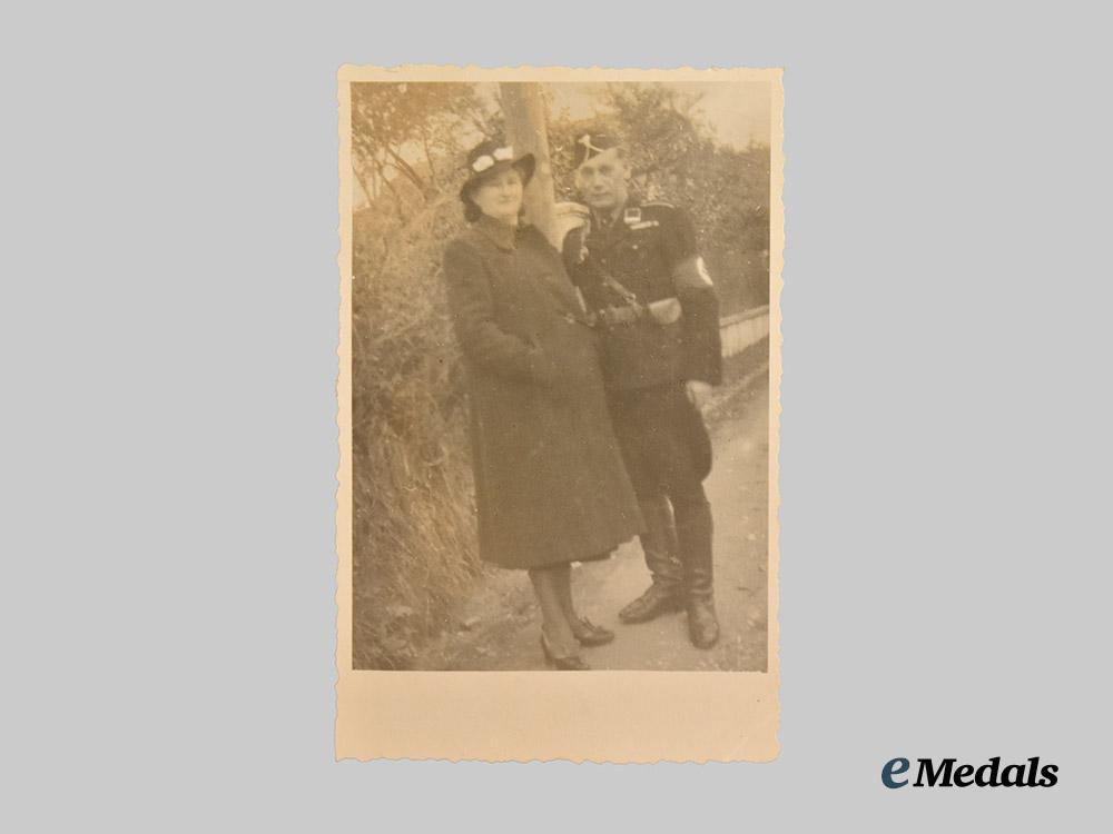 croatia,_independent_state._a_lot_of_six_photographs_of_croatian_troops,_c.1941-45___m_n_c4031