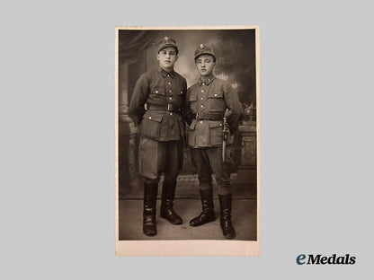 croatia,_independent_state._a_lot_of_eight_photographs_of_croatian_military_men,_c.1941-45___m_n_c4045