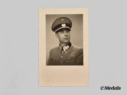 croatia,_independent_state._a_lot_of_eight_photographs_of_croatian_military_men,_c.1941-45___m_n_c4059