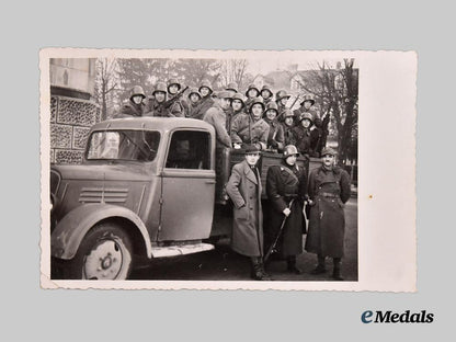 croatia,_independent_state._a_lot_of_six_croatian_photographs_and_postcards,_c.1941-45___m_n_c4072