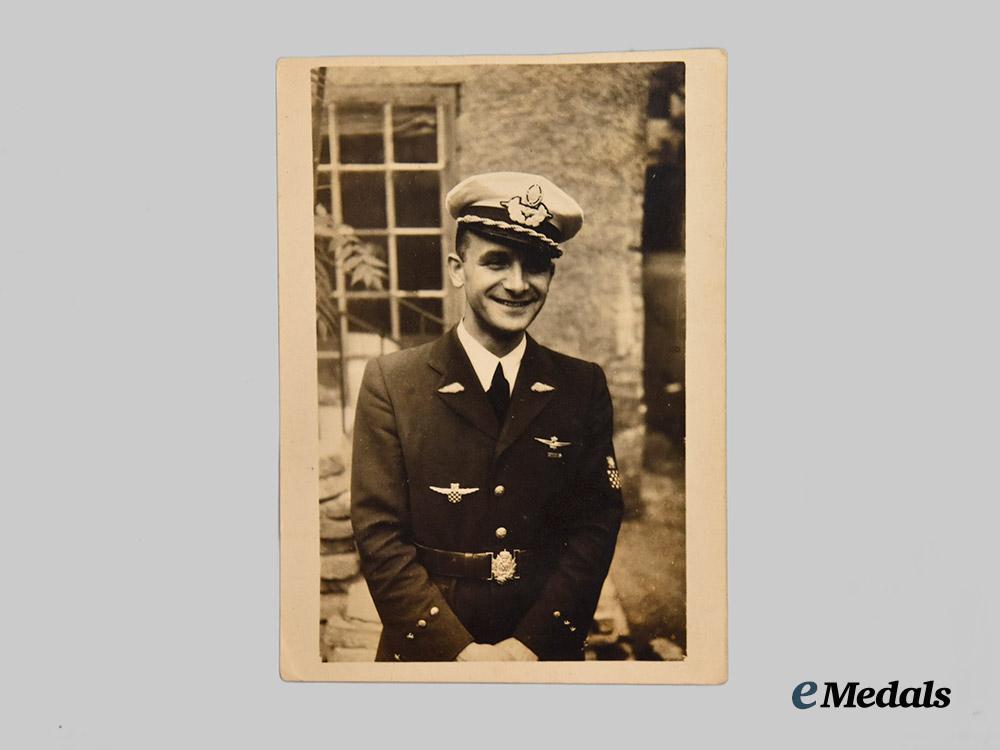 croatia,_independent_state._a_lot_of_seven_photographs_of_croatian_naval_personnel,_c.1941-45___m_n_c4087