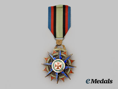 portugal,_republic._a_naval_medal_of_vasco_da_gama_with_rosette,_cased.___m_n_c4138