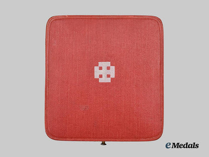 austria,_republic._an_order_of_merit_to_the_republic_of_austria,_officer’s_cross_with_case,_by_souval___m_n_c4150