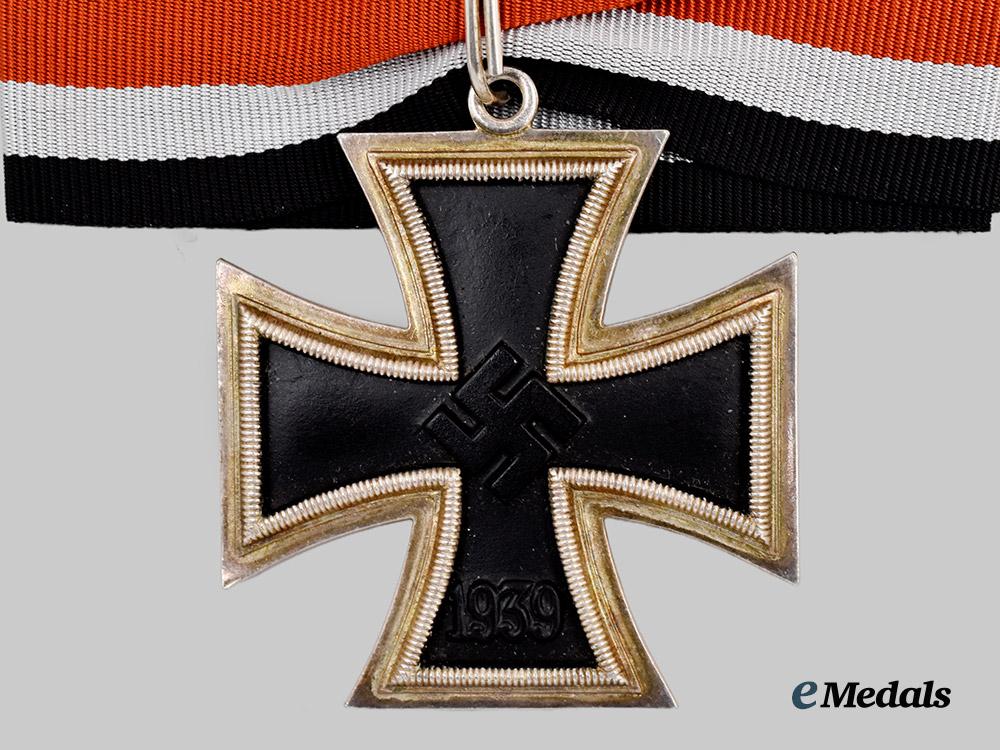 germany,_federal_republic._a_mint_knight’s_cross_of_the_iron_cross,_exhibition_example_by_rudolf_souval,_c.1960___m_n_c4161