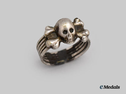 germany,_wehrmacht._a_small_totenkopf_ring___m_n_c4196