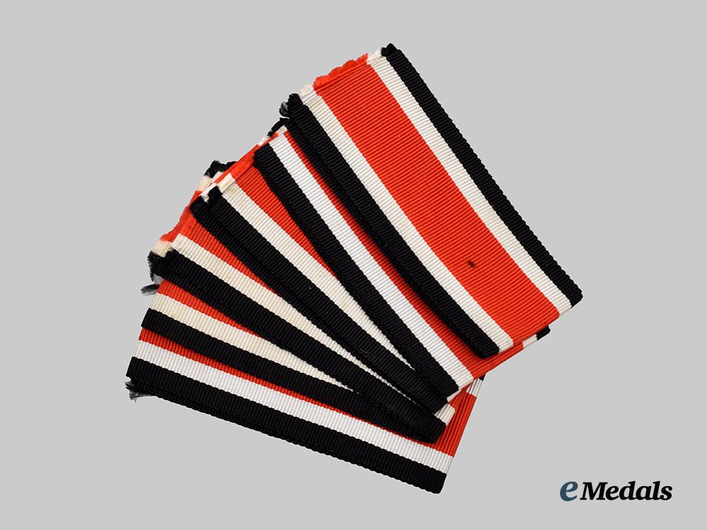 germany,_wehrmacht._a_lot_of_mint_and_unissued1939_iron_cross_i_i_class_ribbon___m_n_c4204