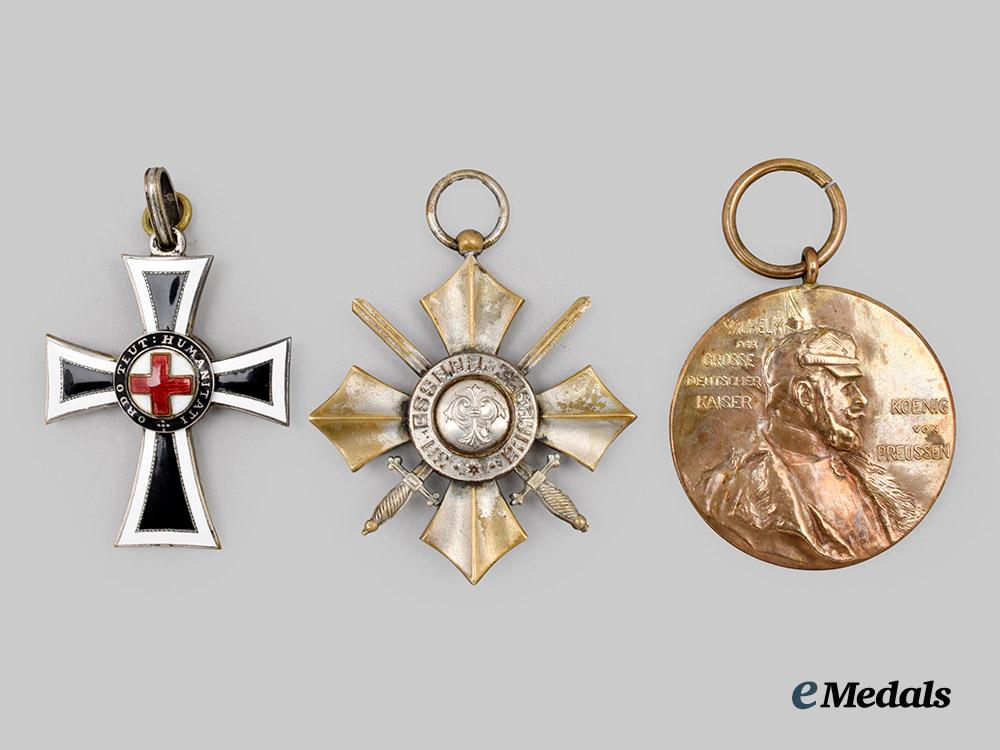 international._a_lot_of_three_decorations&_awards___m_n_c4204