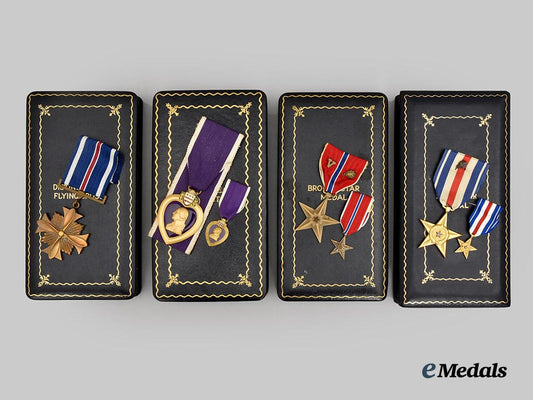 united_states._a_lot_of_cased_military_medals_with_miniatures,_ribbon_bars,_and_boutonnieres___m_n_c4220