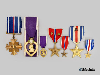 united_states._a_lot_of_cased_military_medals_with_miniatures,_ribbon_bars,_and_boutonnieres___m_n_c4222