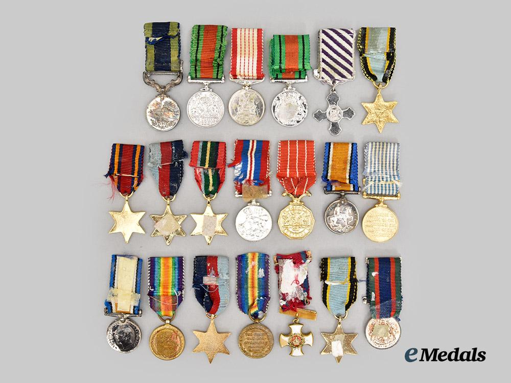 international._a_lot_of_canadian_and_british_miniature_military_medals,_awards,_and_decorations___m_n_c4232
