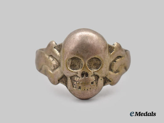germany,_wehrmacht._a_commemorative_totenkopf_ring_in_silver___m_n_c4261