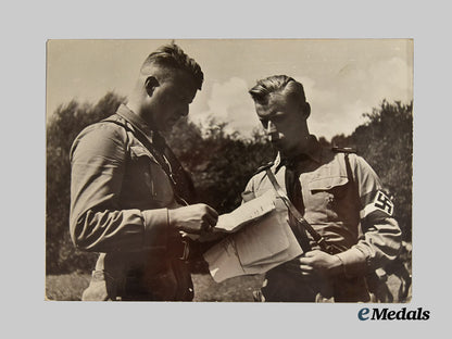 germany,_h_j._a_mixed_lot_of_press_photos,_with_marine-_h_j_scenes___m_n_c4265