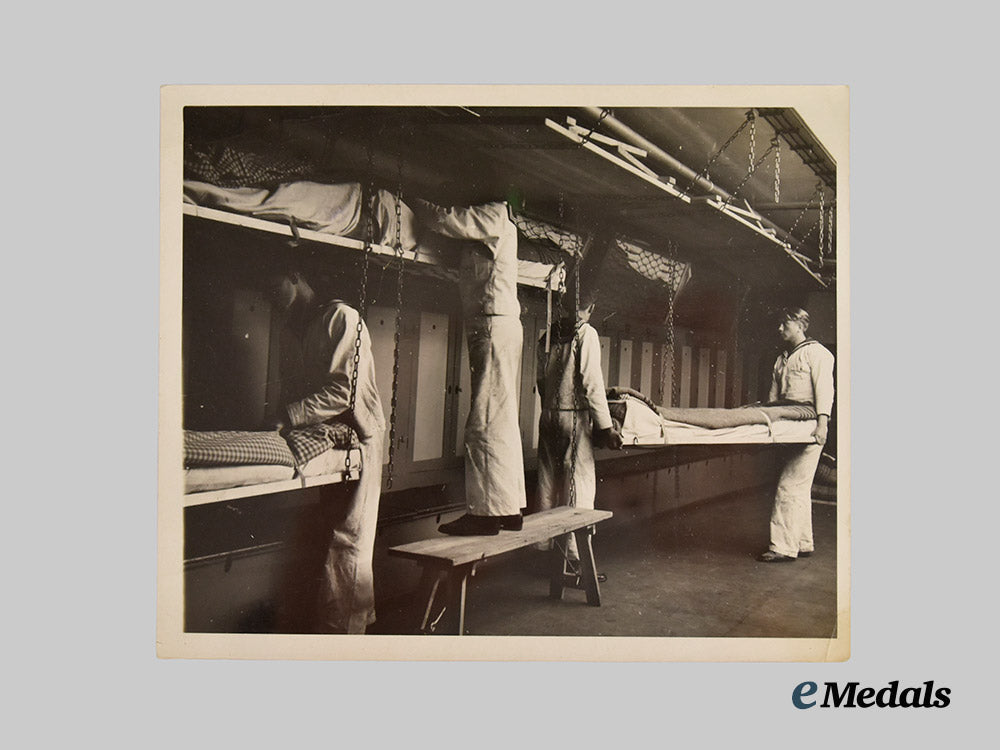 germany,_h_j._a_mixed_lot_of_press_photos,_with_marine-_h_j_scenes___m_n_c4271