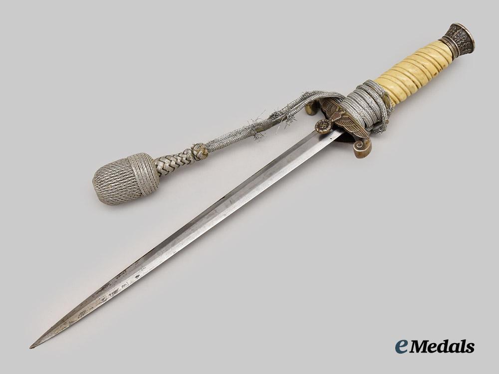 germany_heer._an_officer’s_dress_dagger,_with_hanger,_by_lauterjung&_sohn___m_n_c4273