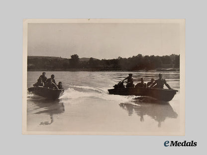 germany,_h_j._a_mixed_lot_of_press_photos,_with_marine-_h_j_scenes___m_n_c4277