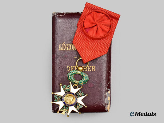 france,_third_republic._an_order_of_the_legion_of_honour_in_gold,_fourth_class_officer,_c.1915___m_n_c4280