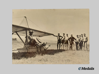 germany,_h_j._a_mixed_lot_of_press_photos,_with_glider_scenes___m_n_c4292