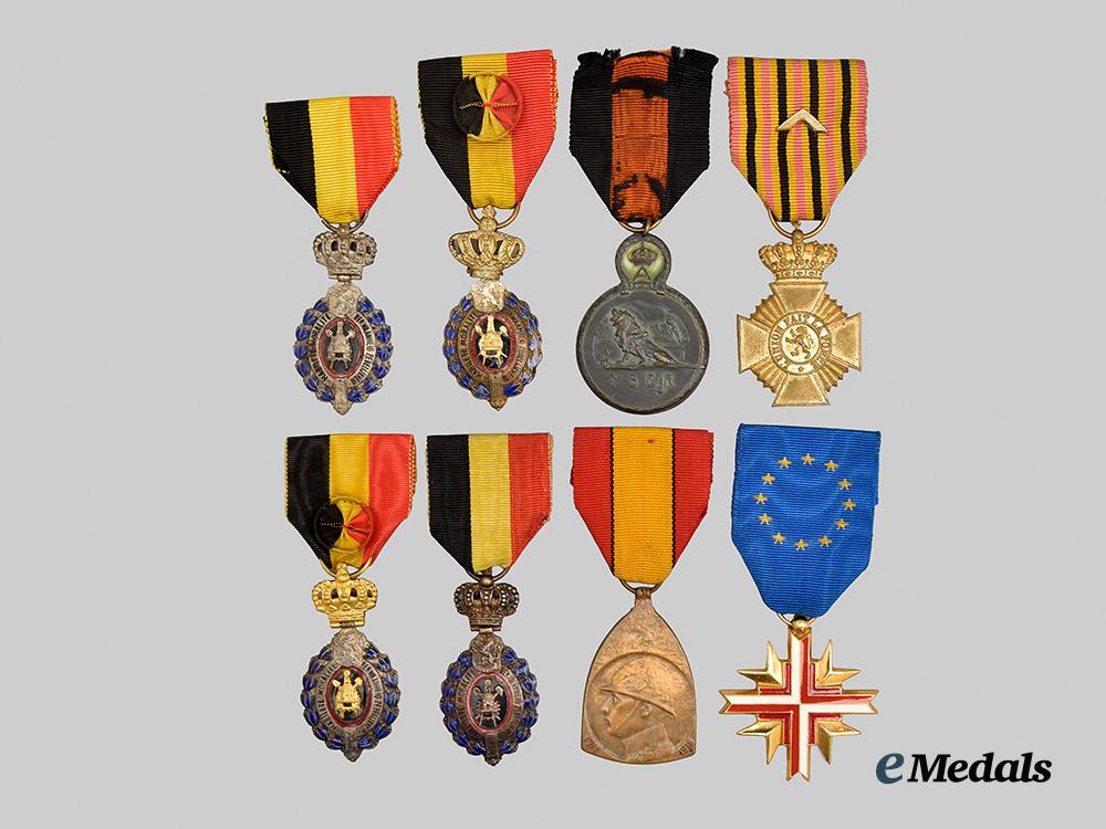 belgium,_kingdom._a_lot_of_eight_decorations___m_n_c4297