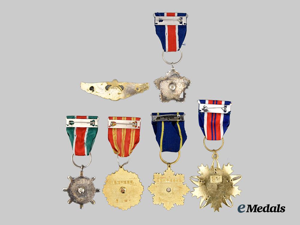 china,_republic(_taiwan)._a_lot_of_four_military_medals,_decorations,_and_insignia___m_n_c4304