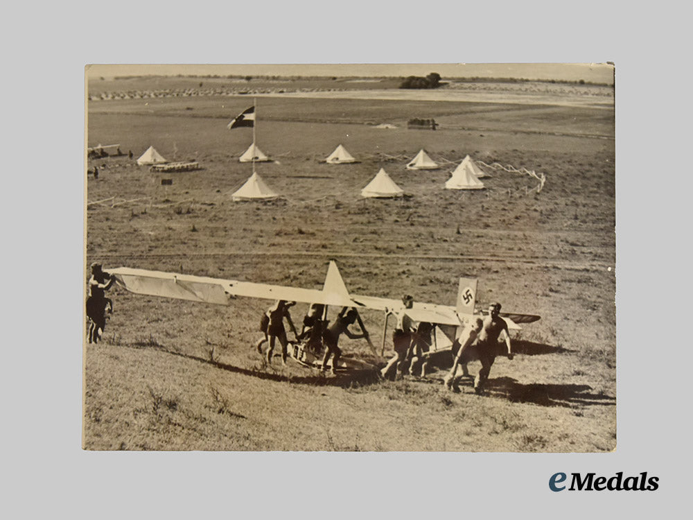 germany,_h_j._a_mixed_lot_of_press_photos,_with_glider_scenes___m_n_c4314