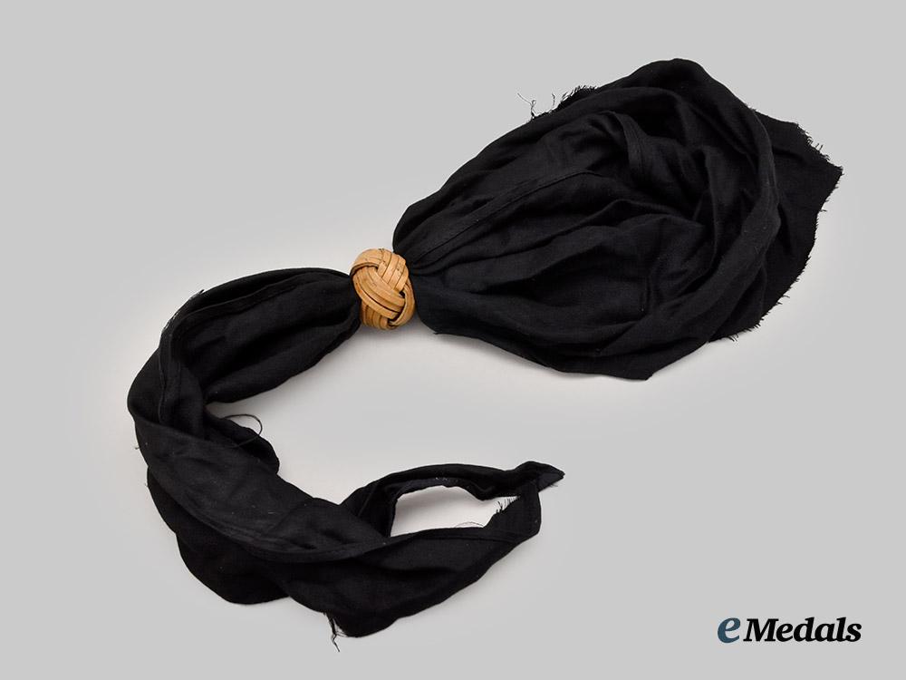 germany,_h_j._a_neckerchief_and_leather_knot___m_n_c4317