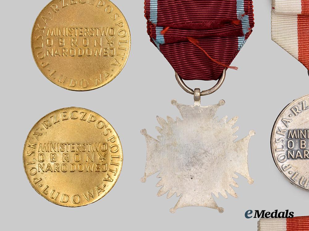poland,_republic._a_lot_of_eleven_decorations___m_n_c4329