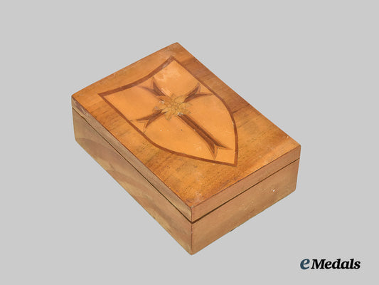 germany,_wehrmacht._a_trench_art-_style_gebirgsjäger_commemorative_wooden_case___m_n_c4361