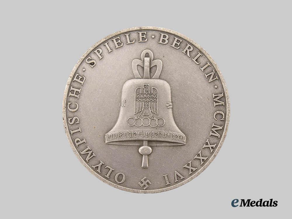 germany,_third_reich._a1936_berlin_olympics_commemorative_medallion_in_silver___m_n_c4376