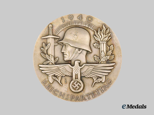 germany,_third_reich._a_prototype_table_medal_for_the1940_nuremberg_rally,_by_deschler&_sohn___m_n_c4389