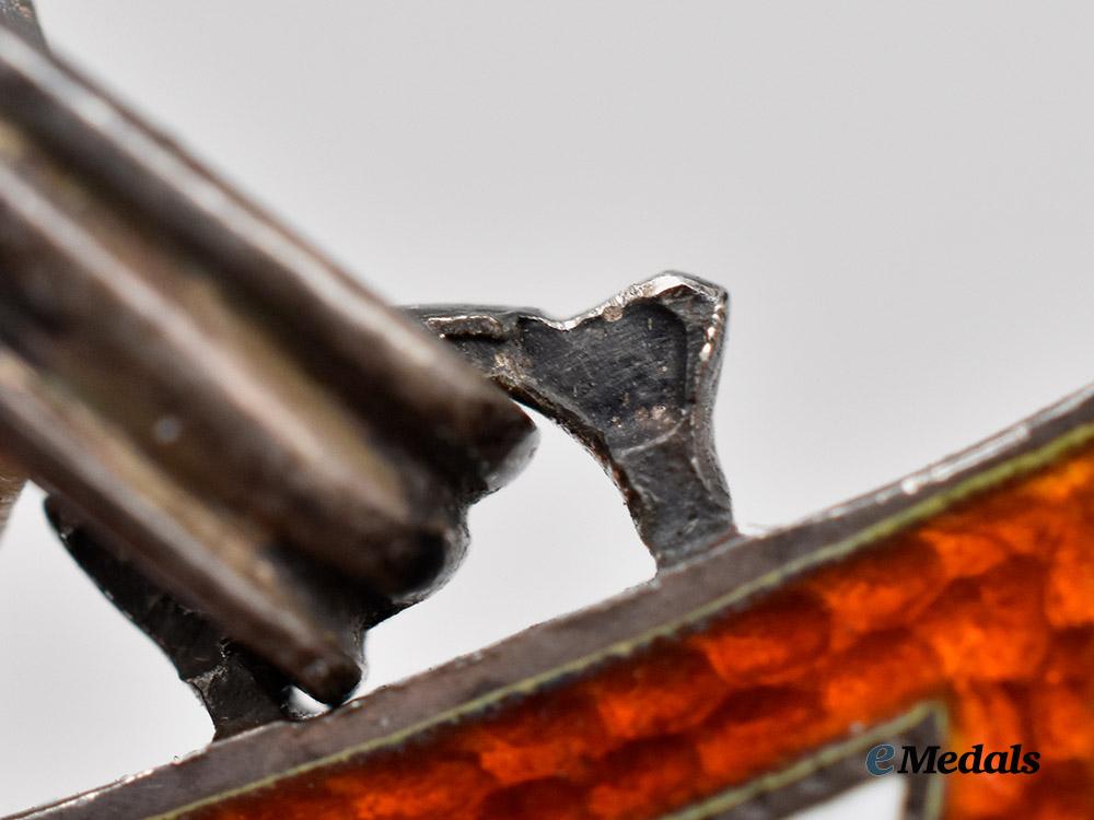 austria,_imperial._an_military_merit_cross,_i_i_i_class,_by_vincent_mayers_sohne,_c.1915___m_n_c4405