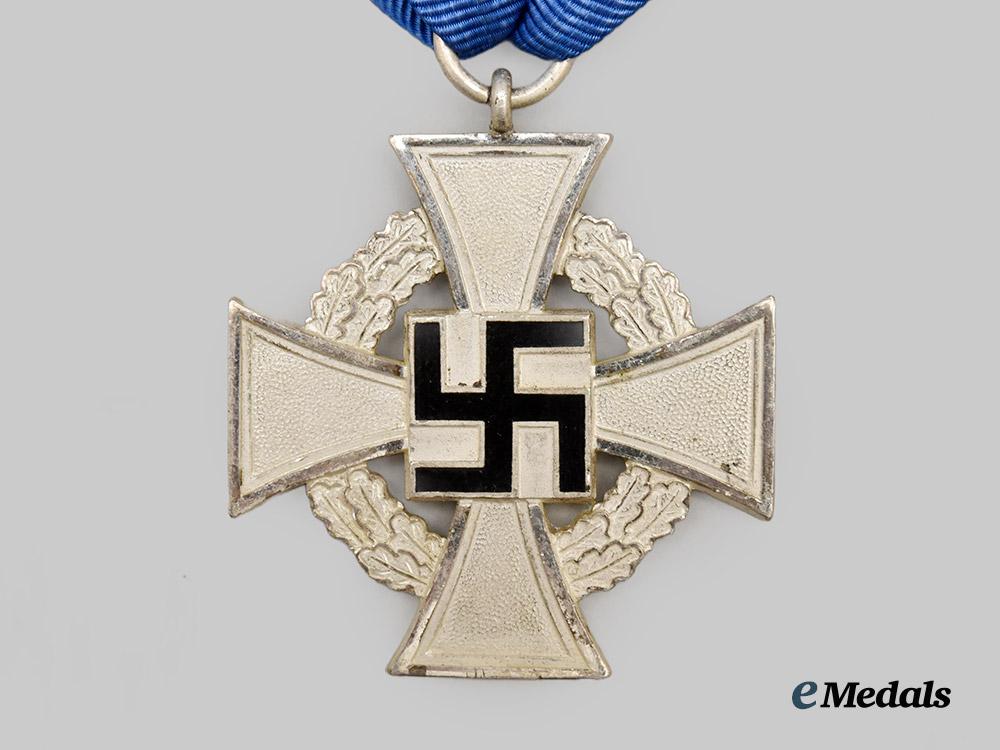 germany,_third_reich._a_mixed_lot_of_awards_and_documents_to_s_s_and_civil_recipients___m_n_c4422