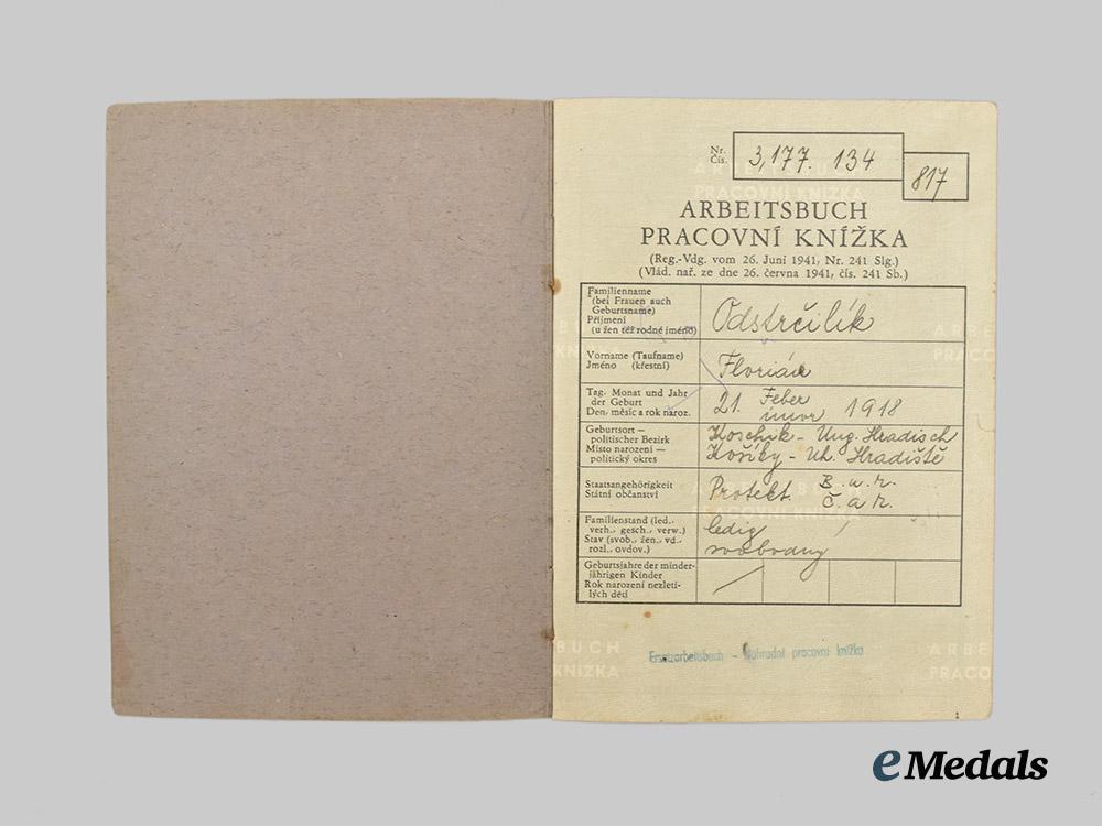 germany,_third_reich._a_mixed_lot_of_labour_organization_membership_booklets_for_german_and_foreign_labourers___m_n_c4428