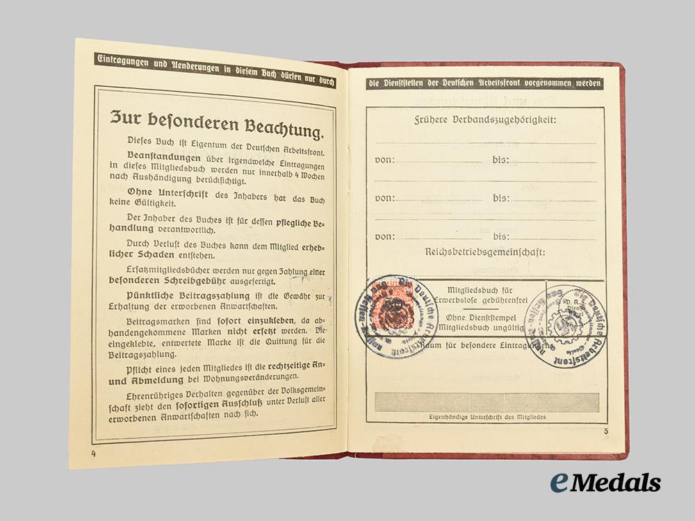 germany,_third_reich._a_mixed_lot_of_labour_organization_membership_booklets_for_german_and_foreign_labourers___m_n_c4469