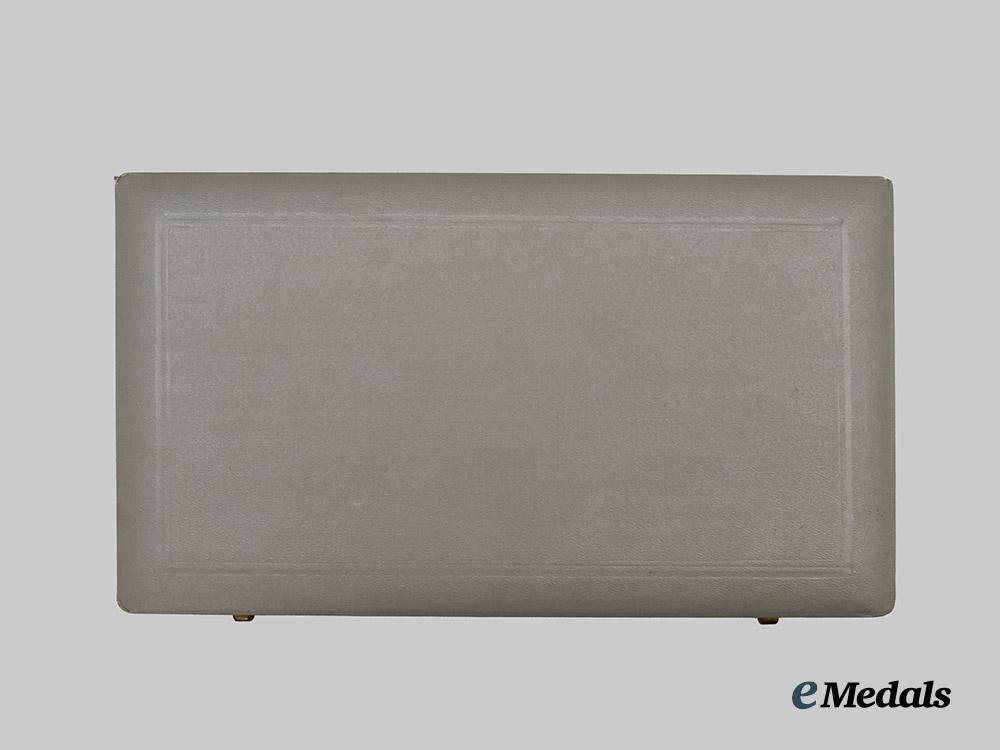 sudan,_republic._an_order_of_the_republic,_grand_officer's_set,_by_garrard&_co,_c.1960___m_n_c4521