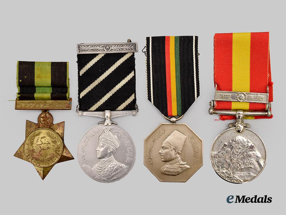 india._a_lot_of_four_decorations___m_n_c4552